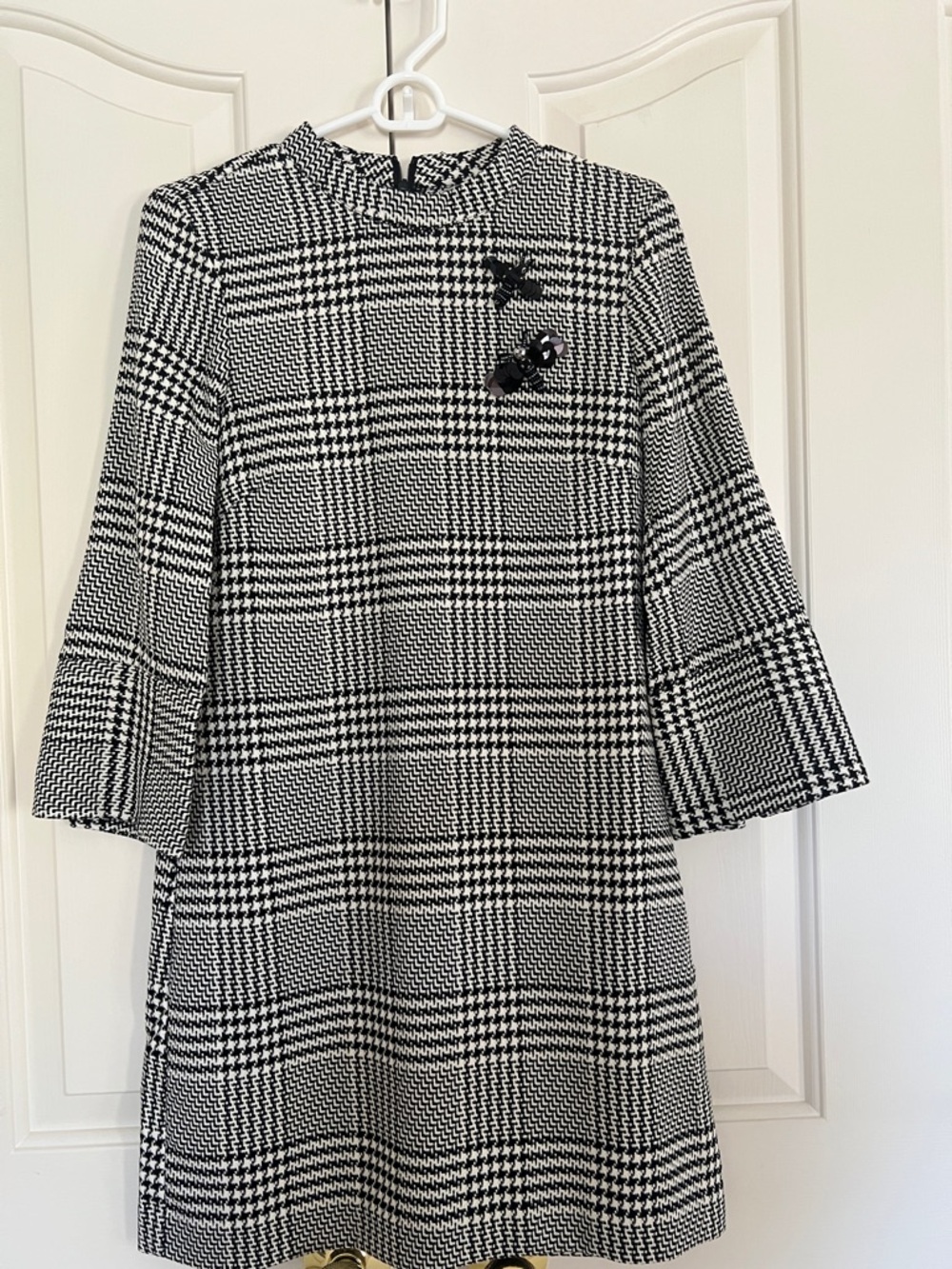 H&M Black and White Plaid Mini Dress
Size 2